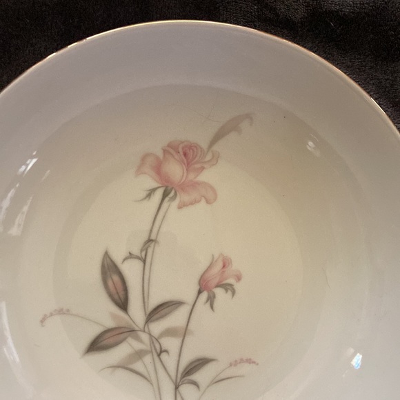 Wentworth Desire pattern 9 inch serving dish - Picture 3 of 3